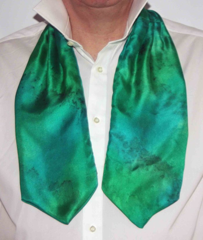 Emerald and Spring Green Silk Cravat - Image 3